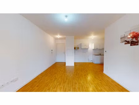 appt fontenay le fleury 3 pièces 56.01 m2 + 2 parkings en sous-sol et en enfilades