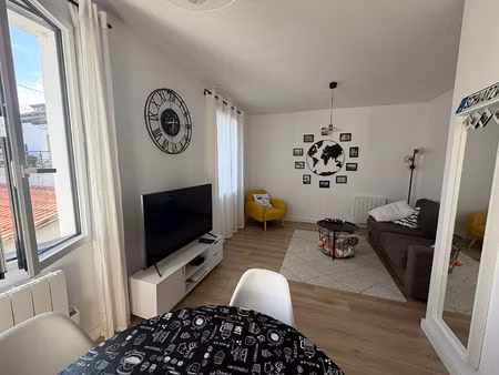 centre ville  appartement t2 traversant de 45 m²