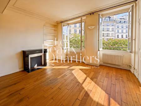 paris 1er - place dauphine - 2 pièces à l'adresse d'exceptio