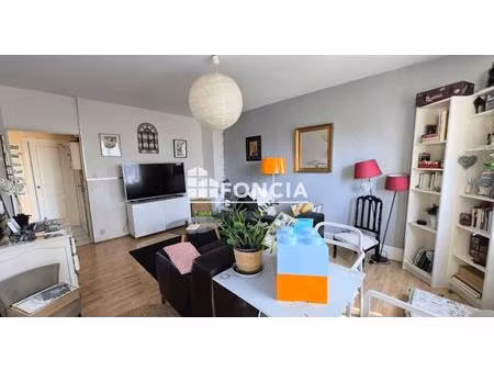 toulouse- soupetard bel appartement t4 de 77 m2 traversant avec balcon   cave et parking