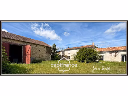 maison en pierre à vendre 5 pièces 2 chambres nombreuses dépendances terrain 22 400 m² cha