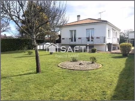 maison 3 chambres sur près de 900 m² de parcelle