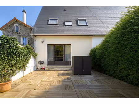 maison de 88m2 (100m2environ développée)-3 chambres-avec te