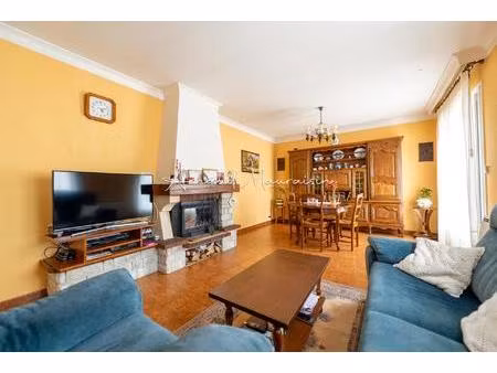 maison familiale avec sous-sol