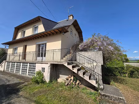 maison t 9 avec 2 garages - lac de pareloup - salles-curan