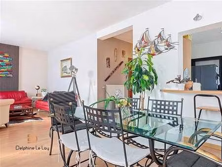 immeuble de rapport avec commerce et duplex de 240m² 4 chb