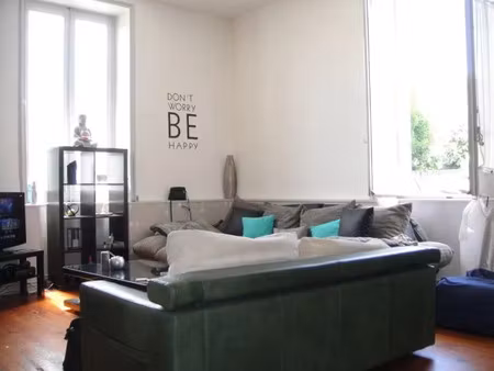 location appartement 3 pièces 94 m² à la tour-du-pin (38110)  720 €