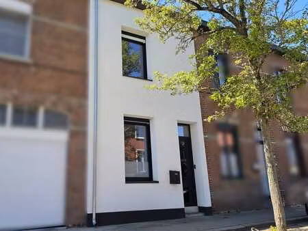 maison familiale prête à emménager dans un quartier calme