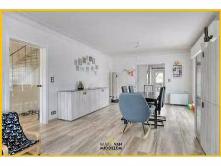 maison 3 façades écoénérgétique avec 3 ch  jardin et garage