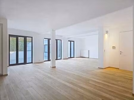 ixelles – superbe appart 3 ch avec terrasse plein s-e