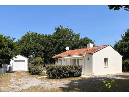 location meublée maison 3 pièces 55 m² à saint-hilaire-de-riez (85270)  800 €