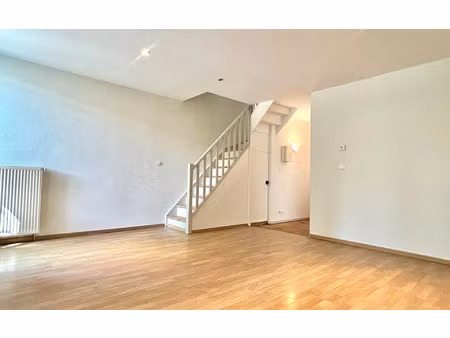 location maison  m² t-3 à périgueux  635 €