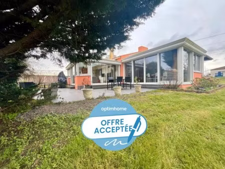 chateau guibert a 20 min la roche sur yon villa 2/3 chambres avec locataires en place...