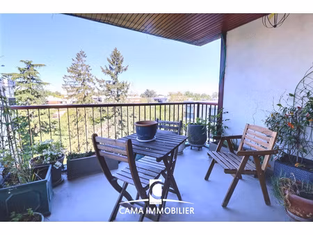 grand studio 43 m2 - loggia ouverte - dernier étage - réside