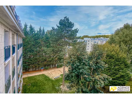 versailles avenue de paris appartement 5 pièces 125.17 m² carrez situé au 4ème étage avec 