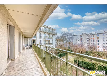 versailles rive-droite appartement 5 pièces 102.71 m² carrez situé au 2eme étage avec asce