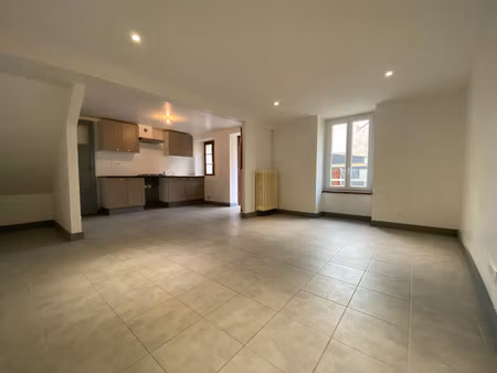 a louer - maison centre-ville varreddes 4 pièce(s) 60.15 m2