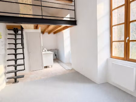 location appartement à vaison-la-romaine (84110)  850 €