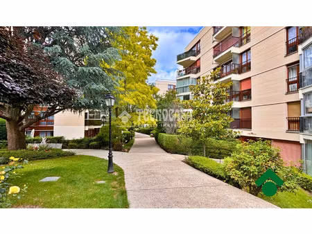 parly 2 - saint-augustin - 3 pièces - 64 m2 - cave - parking