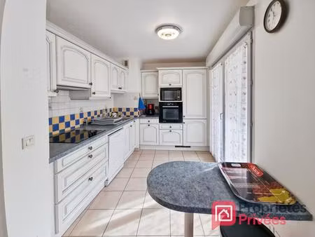 villeurbanne grand clément (69100)  3 pièces de 61m²  construction récente. poss.gge en su