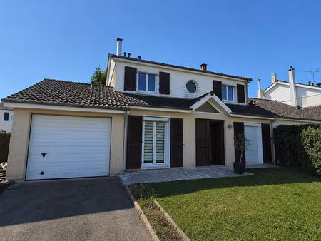 le mesnil saint denis (78)