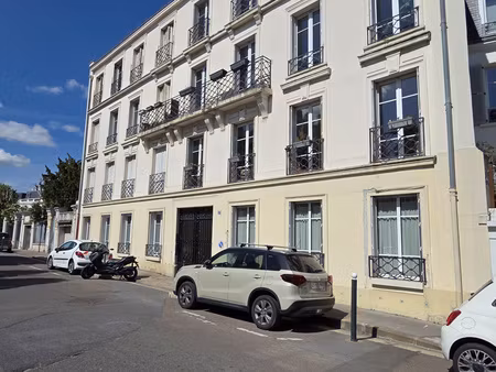 bel appartement 2 pièces situé à asnières-sur-seine