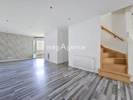 appartement 4 pieces 79 m² avec cave et 2 places de parking