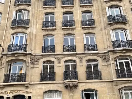 location bureaux 215 m² à 1 785 m²