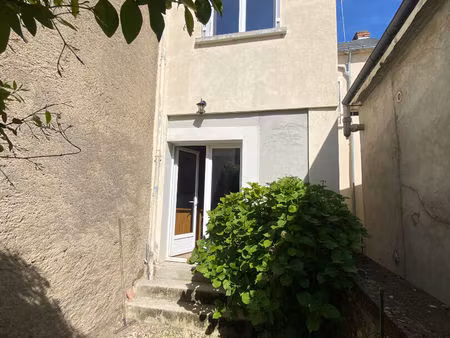 maison de ville meublée 3 pièces avec vue sur la creuse - argenton sur creuse