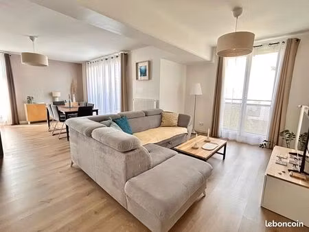 appartement 3 pièces (ancien 4 pièces) – 76 m² – séjour 37 m² – 2 parkings