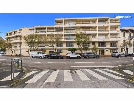 studio 1 pièce 23 m²