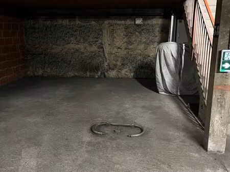 parking a vendre
