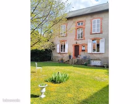 maison 7 pièces 188 m²