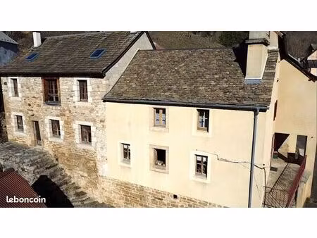 propriété 5 pièces 101 m²