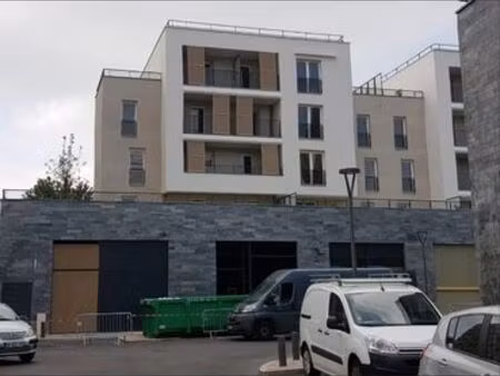 studio à louer 1er mai