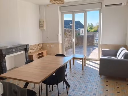 maison meublée 71m2 centre bourg de champtocé sur loire