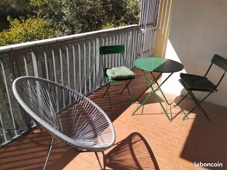 location studio meublé