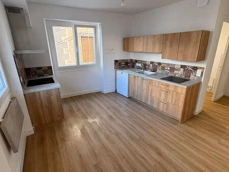 beaumont - charmant t1 de 35m² rénové  centre-ville