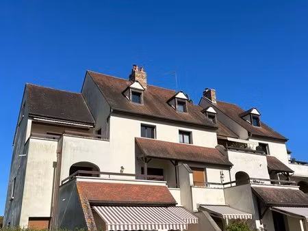 duplex au pied de la montagne de beaune