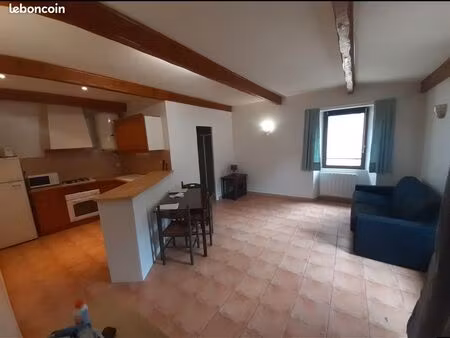 studio meublé lumineux – dernier étage – calme – prêt à vivre – puget-théniers