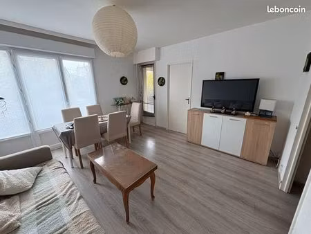 appartement f3 spacieux de 64m² - boulevard carteret – reims localisation : 35 boulevard c