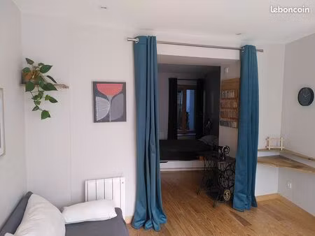 appartement 35 m² - hyper-centre avec cour privative