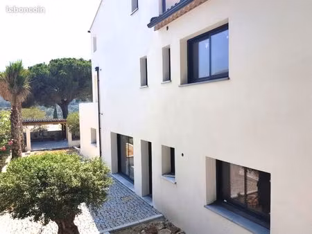 sainte-maxime — rare superbe appartement -villa t4 dans une résidence récente et confident