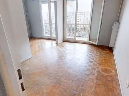 appartement t4 vaulx-en-velin