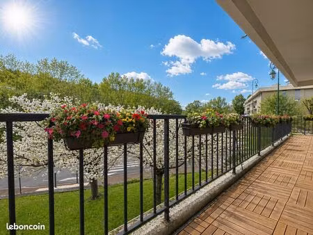 appartement 4 pieces centre ville d'avray