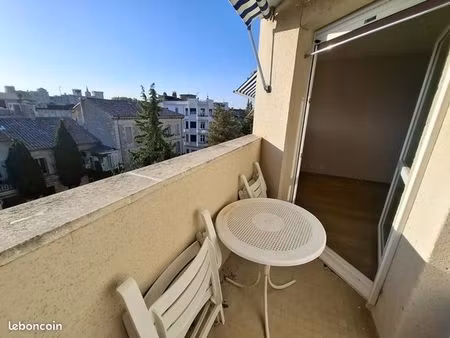 location appartement dans copropriété avec services senoirs