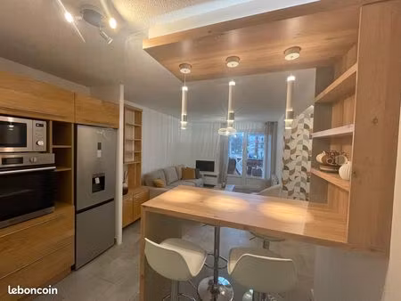 t2 meublé à louer à l'année 45 m2 lumineux