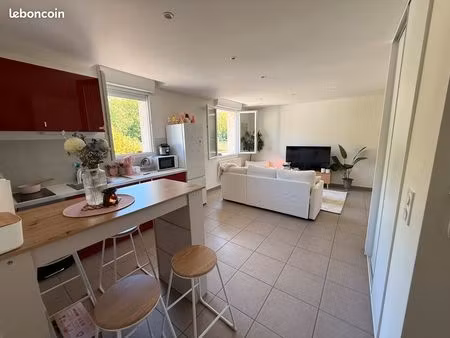 location t2 42m3 la boisse