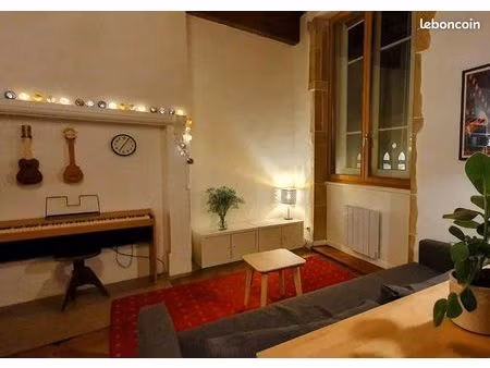 à louer – appartement meublé 4 pièces – lyon 1er (rue lanterne)