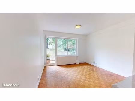 studio 1 pièce 19 m²